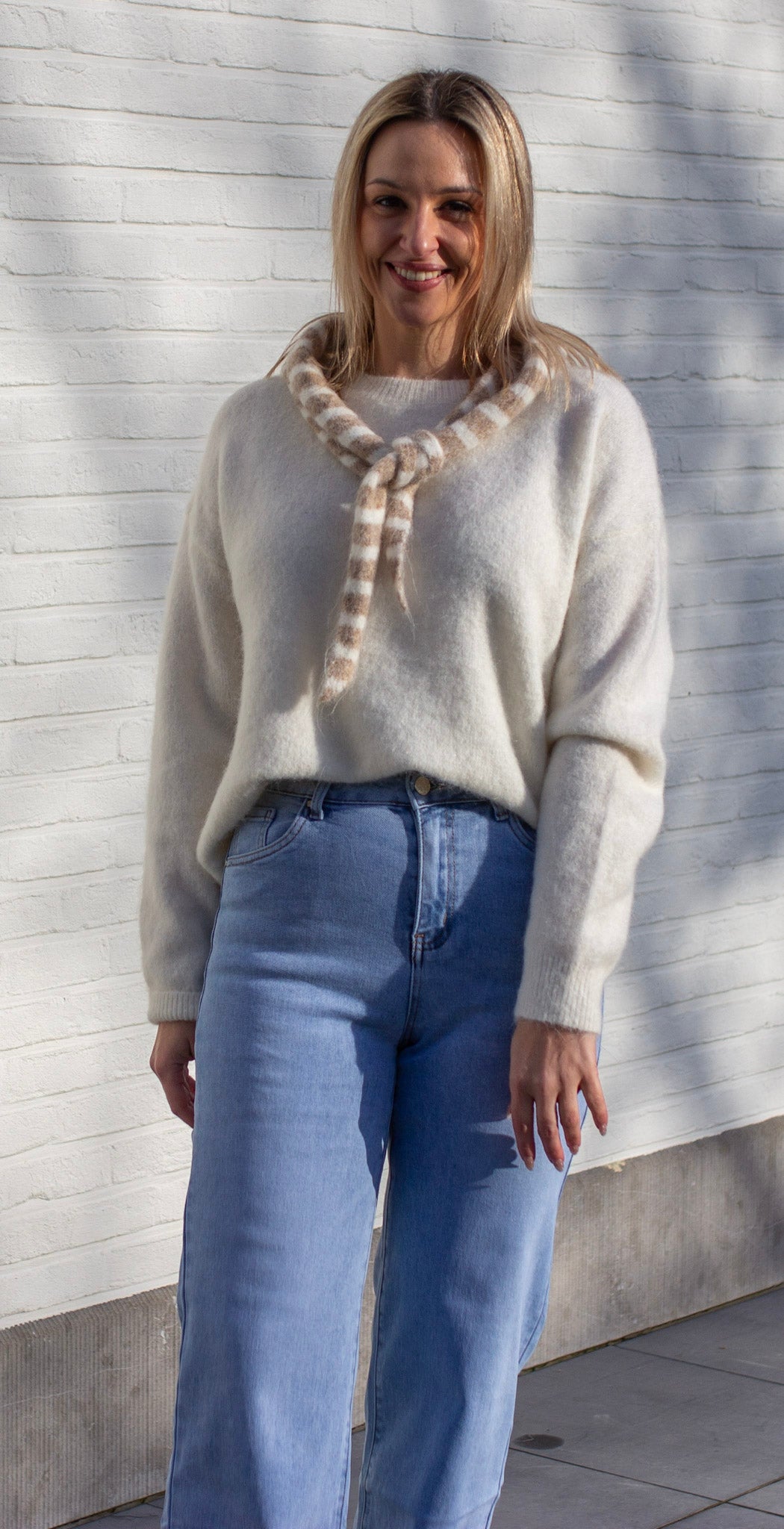 Daisy Knit Scarf – White