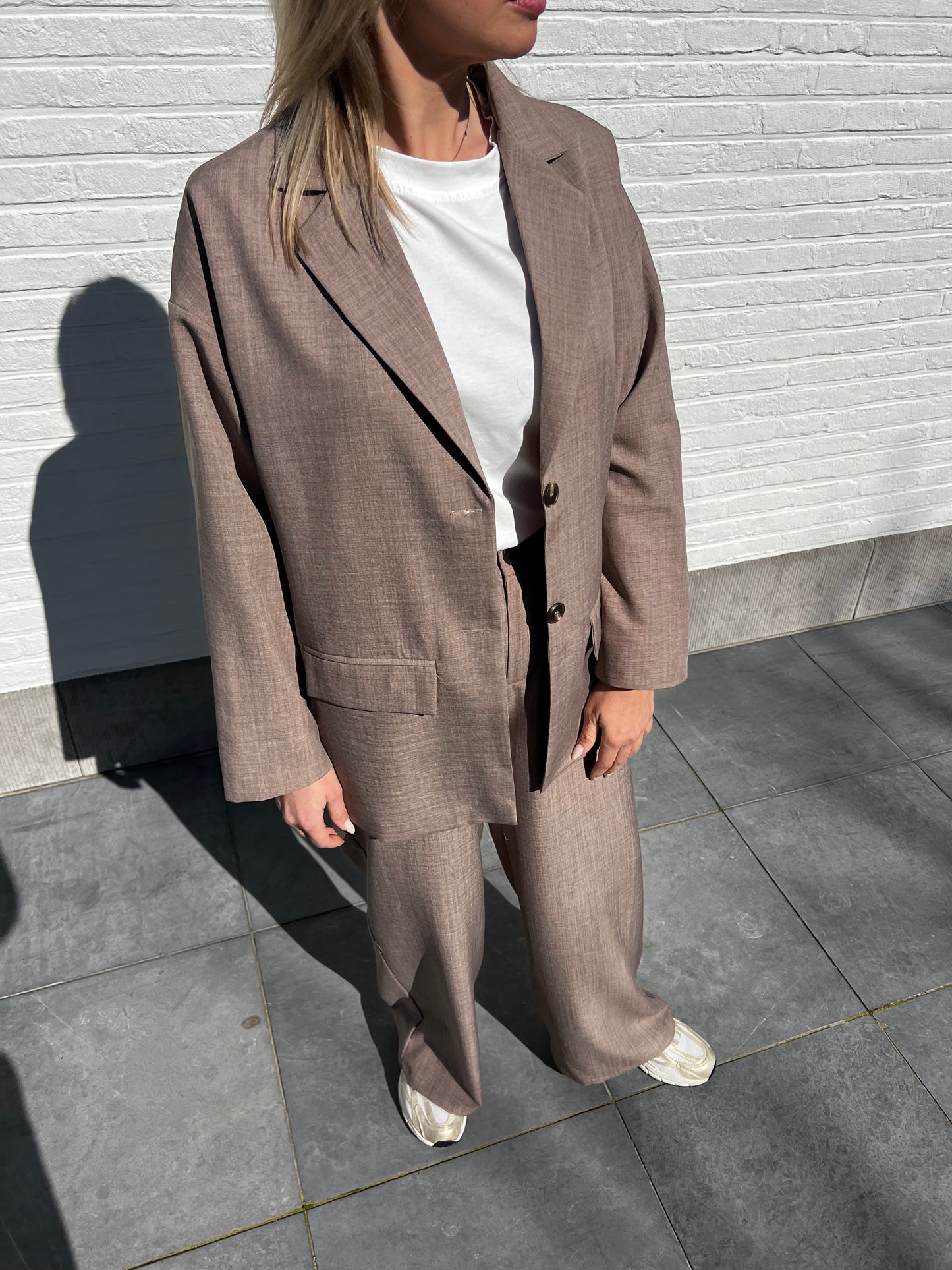 SOGGO Suit – Oversized Blazer with Matching Wide-Leg Trousers